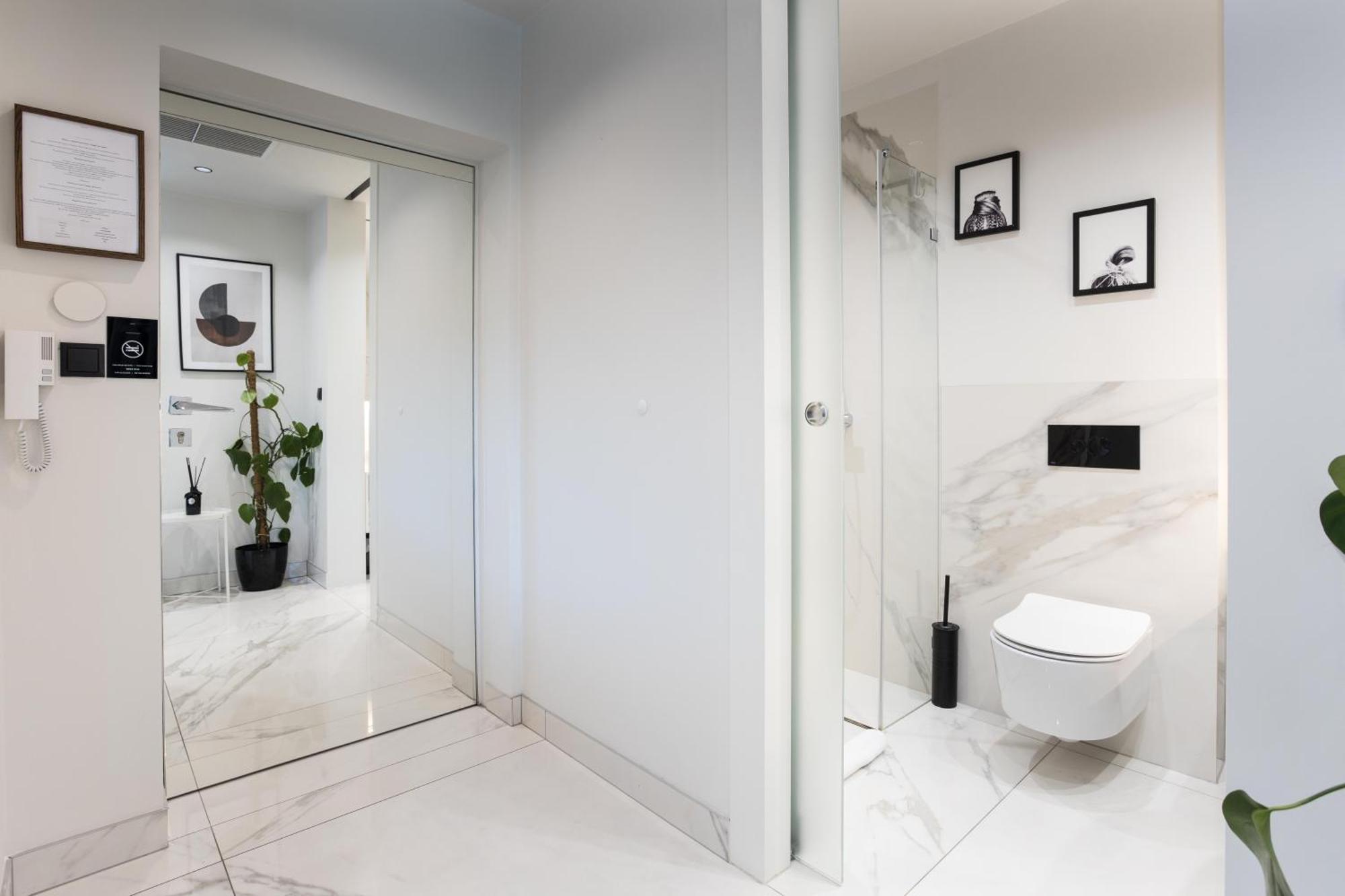 Centro Design Apartments - Polwiejska ポズナン エクステリア 写真