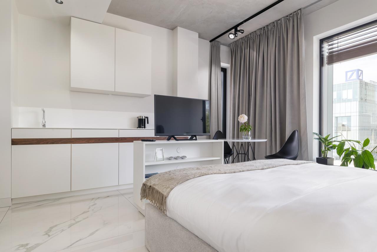 Centro Design Apartments - Polwiejska ポズナン エクステリア 写真